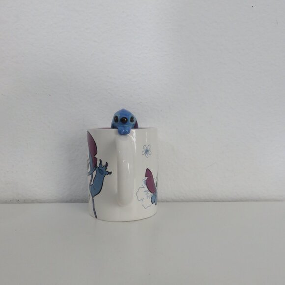 Zrike Brands Disney Stitch Blue/White Stitch print Mug - Picture 5 of 9